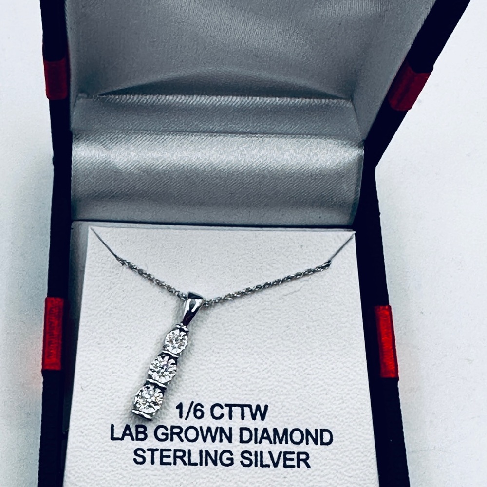 NWT Sterling Silver Lab Grown Diamond Necklace